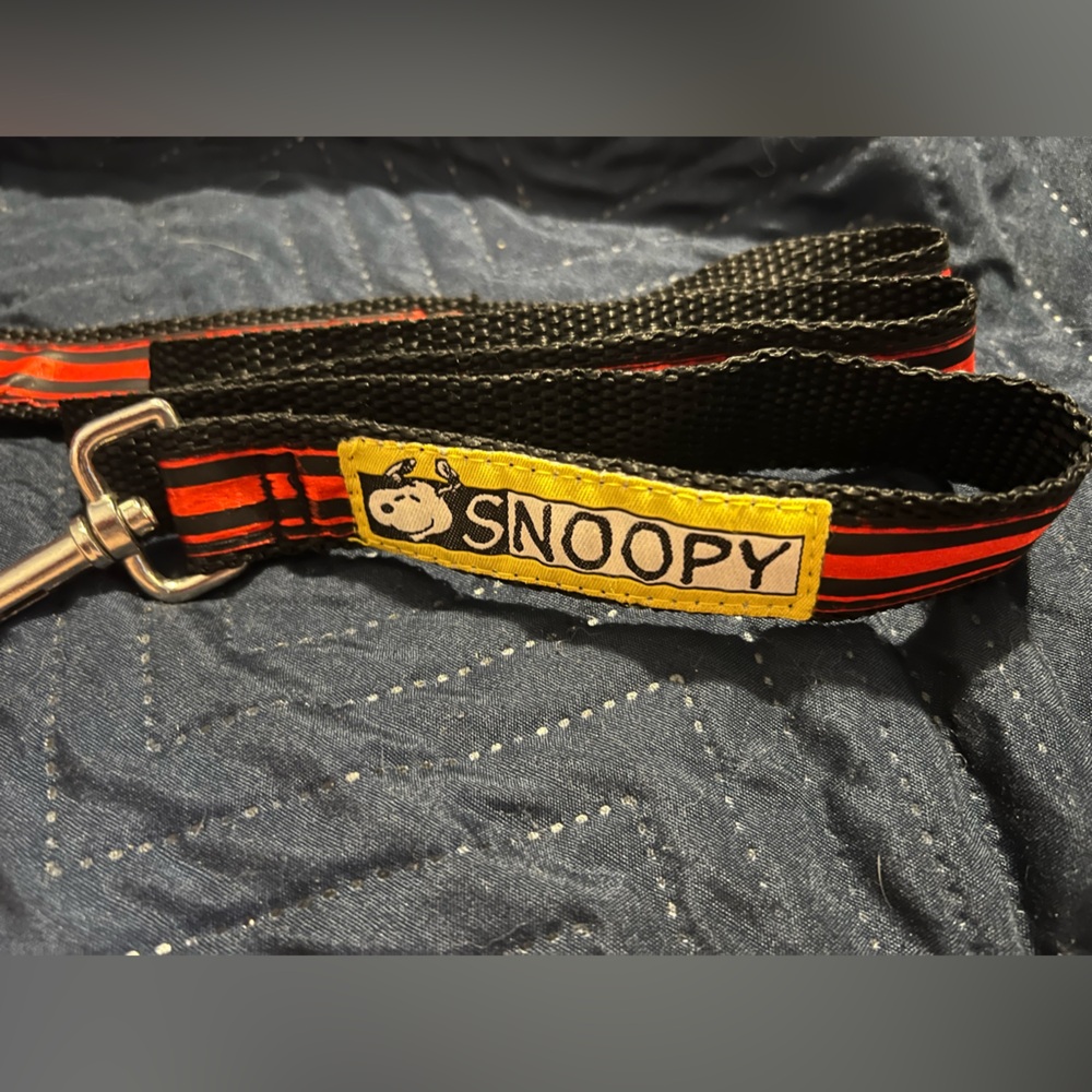Snoopy Red and Black Dog Leash with Metal Clip